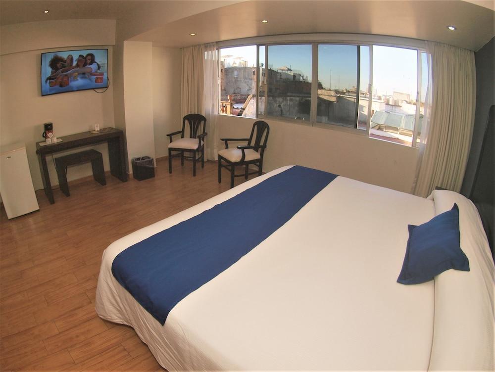 Hotel Roma Guadalajara In Downtown Esterno foto