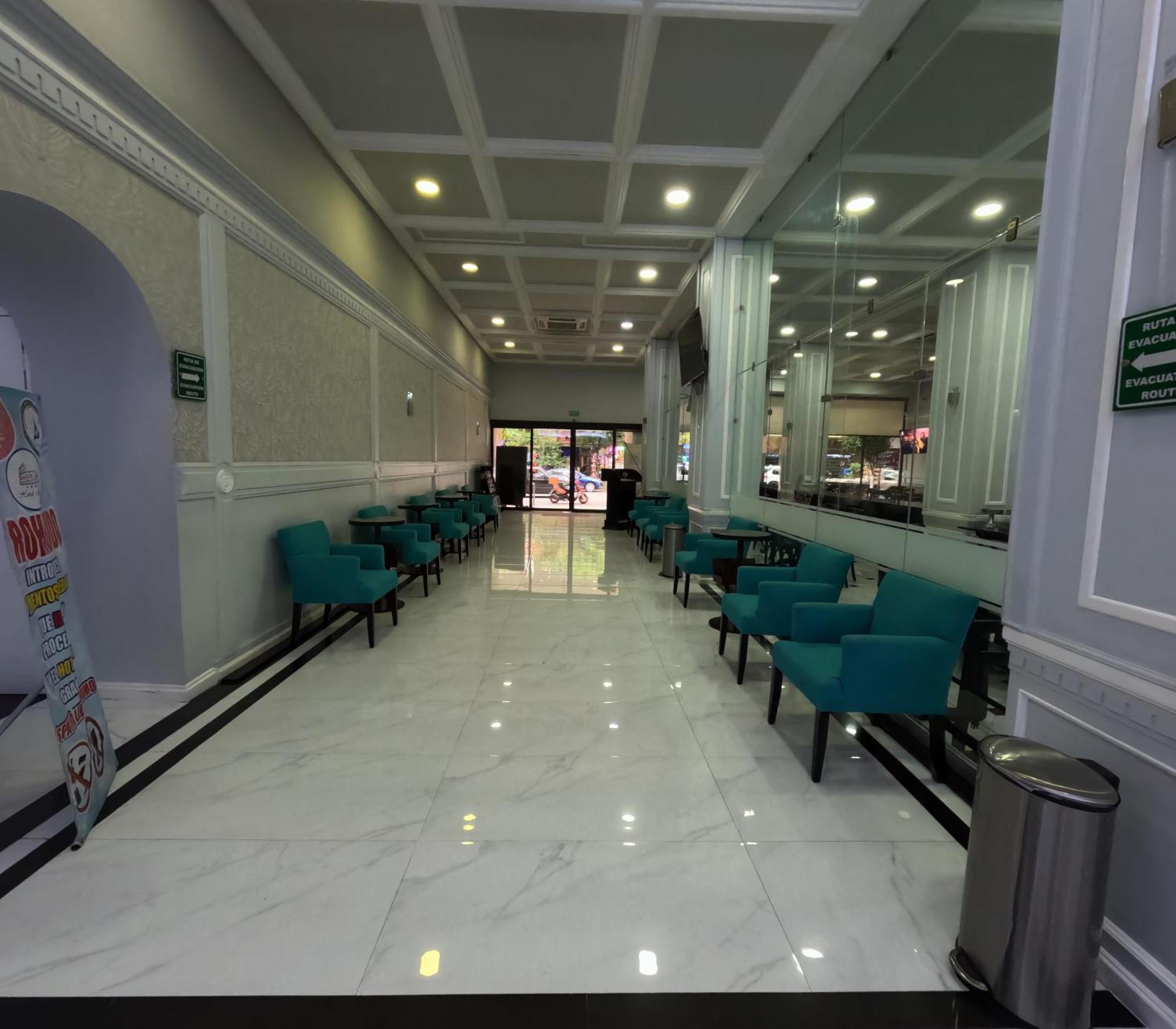 Hotel Roma Guadalajara In Downtown Esterno foto